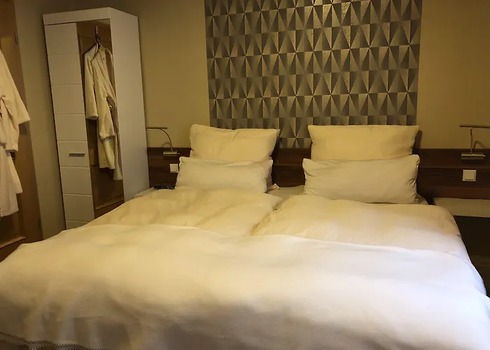 伽斯特翰斯莫妮卡酒店 招待所