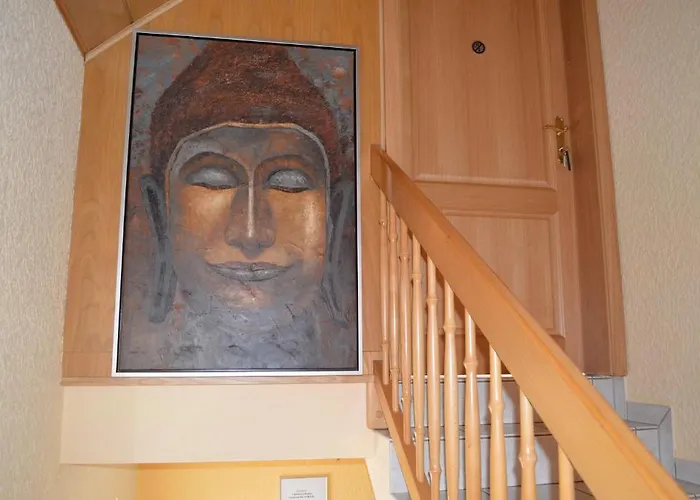 伽斯特翰斯莫妮卡酒店 招待所